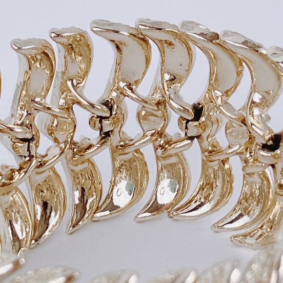 VTG Signed Kramer Mid Century Bracelet Gold Tone Faux Pearl Link Old Hollywood - Picture 11 of 16